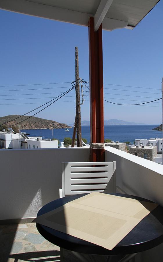 Helios Serifos Livadi  Buitenkant foto