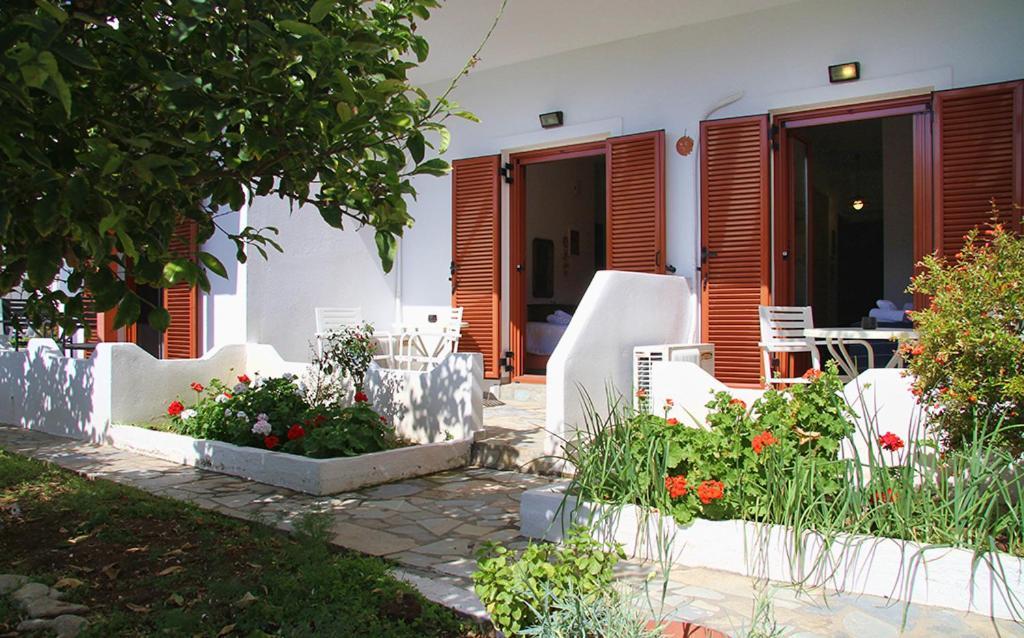 Helios Serifos Livadi  Buitenkant foto